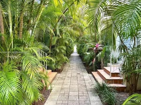 Undisclosed, Miami Beach, FL 33140