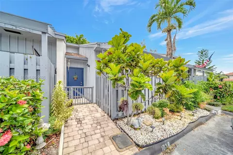 1638 N 15th Ter, Hollywood, FL 33020