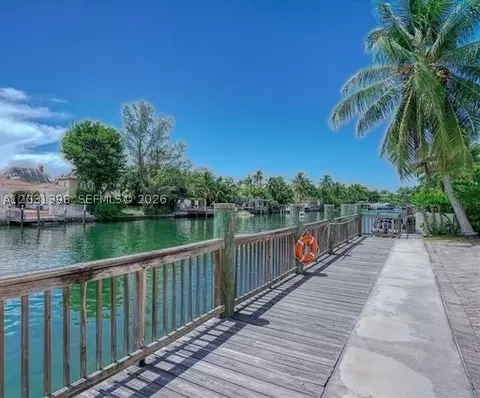 4011 N Meridian Ave #35, Miami Beach, FL 33140