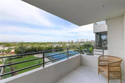 600 Three Islands Blvd #403, Hallandale Beach, FL 33009