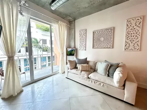 2001 Biscayne Blvd #2310, Miami, FL 33137