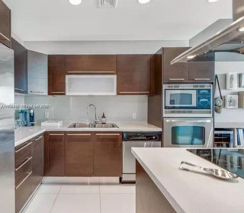 7930 East Dr #707, North Bay Village, FL 33141