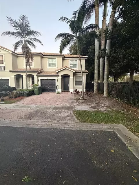 901 NE 42nd Ave, Homestead, FL 33033