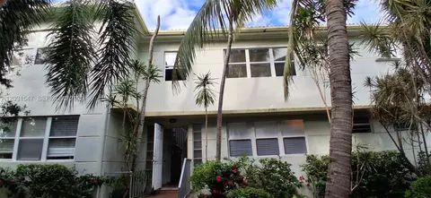 1275 Marseille Dr #40, Miami Beach, FL 33141