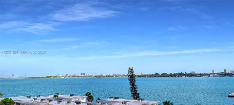 7910 Harbor Island Dr #708, North Bay Village, FL 33141