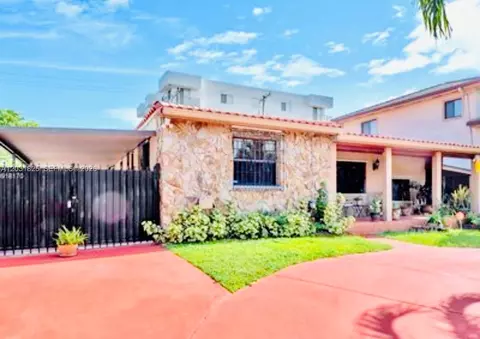 2424 SW 21st Ter, Miami, FL 33145