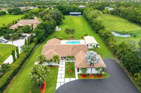 13900 Mustang Trl, Southwest Ranches, FL 33330