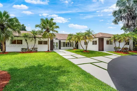 13900 Mustang Trl, Southwest Ranches, FL 33330