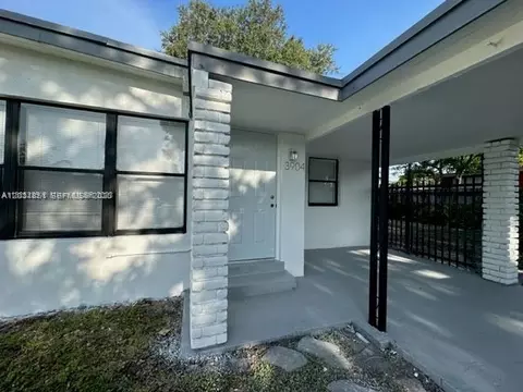 3904 SW 58th Ave, West Park, FL 33023