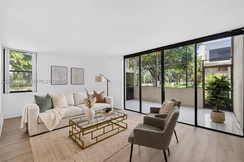 20300 W Country Club Dr #106-3, Aventura, FL 33180