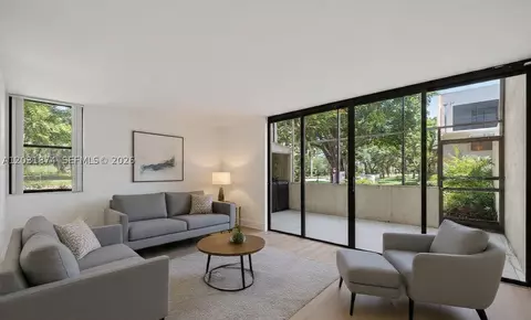 20300 W Country Club Dr #106-3, Aventura, FL 33180