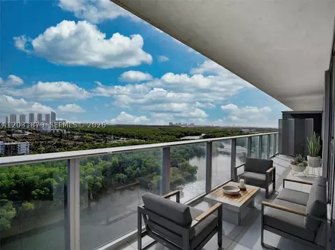 16385 Biscayne Blvd #1615, North Miami Beach, FL 33160