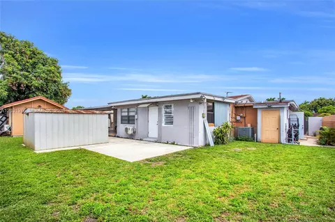 Exterior - 855 W 70th Pl, Hialeah, FL 33014 photo 9 of 9