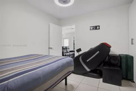 Bedroom - 855 W 70th Pl, Hialeah, FL 33014 photo 5 of 10