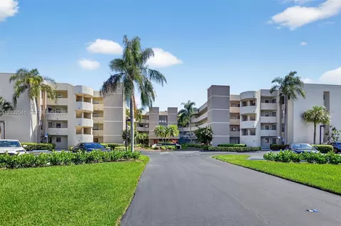 5901 Camino Del Sol #207, Boca Raton, FL 33433