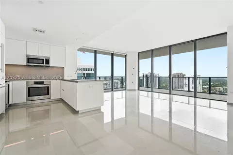 88 SW 7th St #2302, Miami, FL 33130