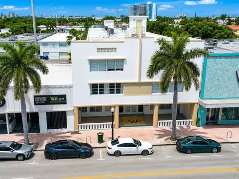 7326 Collins Ave #203, Miami Beach, FL 33141