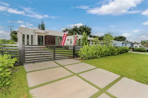 2665 Johnson St, Hollywood, FL 33020