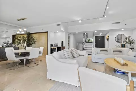520 Brickell Key Dr #A307, Miami, FL 33131
