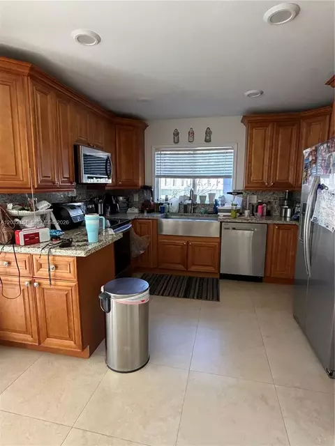 8532 SW 211th Ter, Cutler Bay, FL 33189