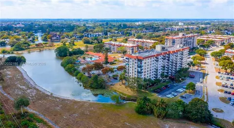 4164 Inverrary Dr #204, Lauderhill, FL 33319