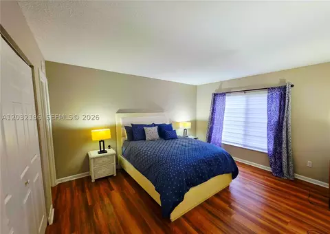 4164 Inverrary Dr #204, Lauderhill, FL 33319