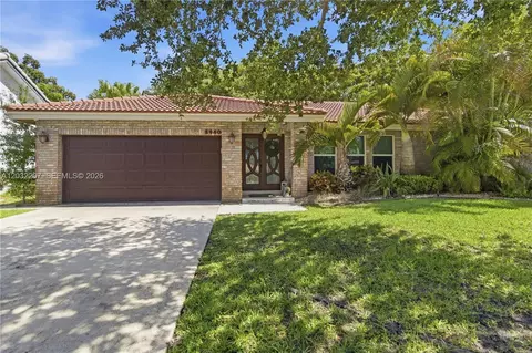 5940 NW 52nd St, Coral Springs, FL 33067