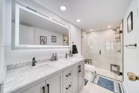 1160 N Federal Hwy #213, Fort Lauderdale, FL 33304