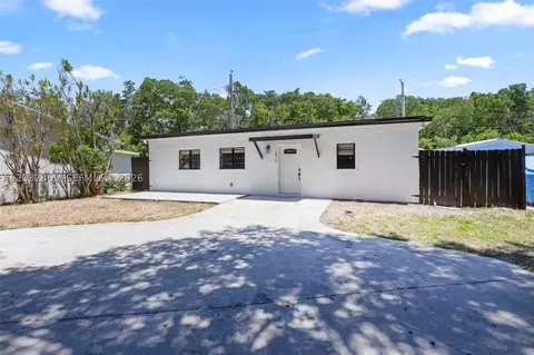2475 NE 137th St, North Miami Beach, FL 33181