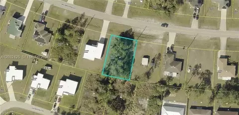 123 Greenbriar Blvd, Lehigh Acres, FL 33972
