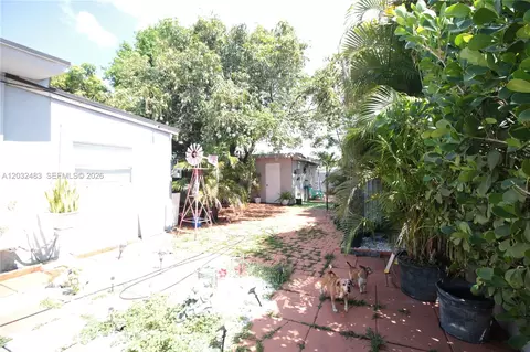 Exterior - 359 E 12th St, Hialeah, FL 33010 photo 4 of 17