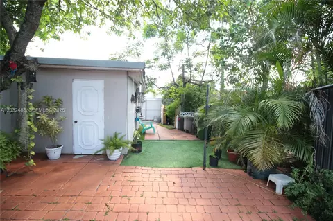Exterior - 359 E 12th St, Hialeah, FL 33010 photo 7 of 17