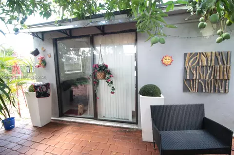 Exterior - 359 E 12th St, Hialeah, FL 33010 photo 13 of 17