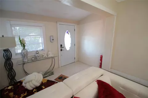 Entry Way - 359 E 12th St, Hialeah, FL 33010 photo 4 of 8
