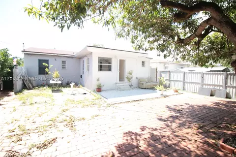 Exterior - 359 E 12th St, Hialeah, FL 33010 photo 14 of 16
