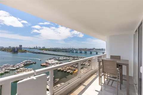 1717 N Bayshore Dr #A-1533, Miami, FL 33132
