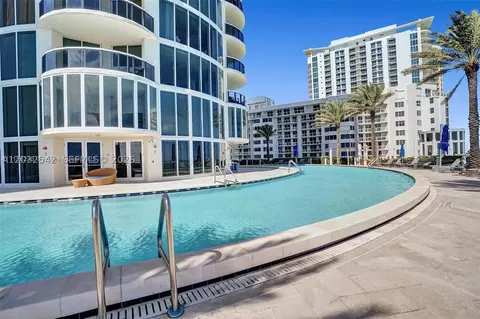 17201 Collins Ave #DEN, Sunny Isles Beach, FL 33160