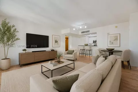 7350 SW 89th St #2110S, Miami, FL 33156