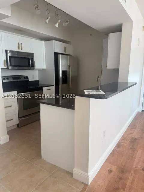 7350 SW 89th St #2110S, Miami, FL 33156