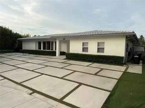 13305 Biscayne Island Ter, North Miami, FL 33181