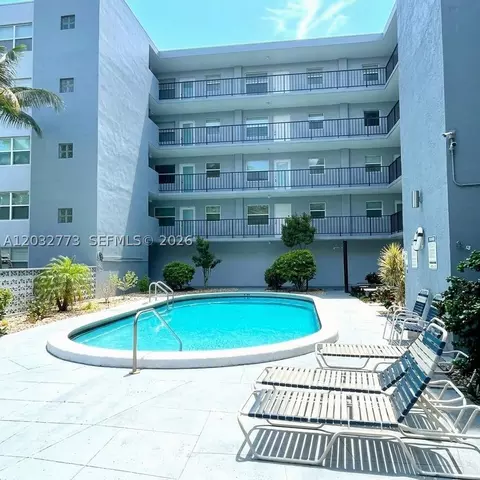 1750 Jefferson St #303, Hollywood, FL 33020