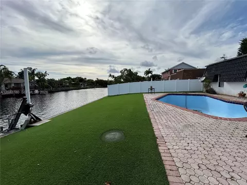 1772 NW 36th Ct, Oakland Park, FL 33309