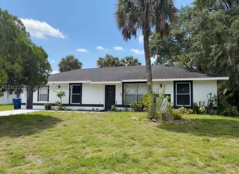 4029 E Sunflower Cir, Labelle, FL 33935 photo 5