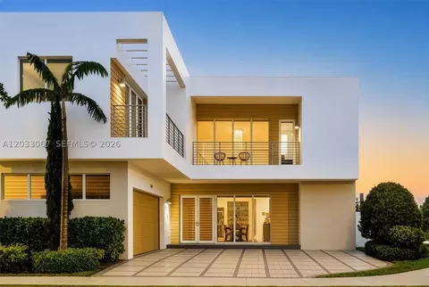 7472 NW 100th Ave, Doral, FL 33178
