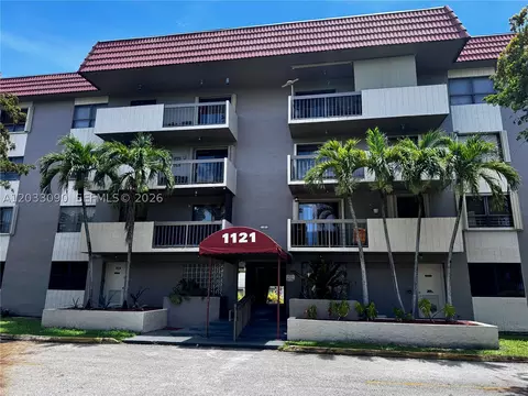 1121 SW 122nd Ave #112-2, Miami, FL 33184