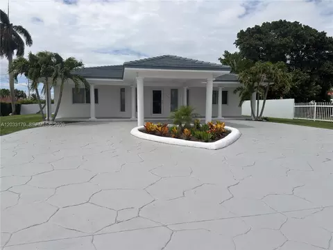 13895 SW 22nd St, Miami, FL 33175