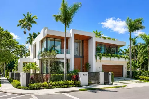 4282 NW 1st Ave, Miami, FL 33127