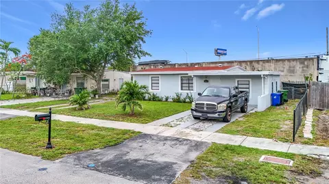 1838 Lauderdale Manor Dr, Fort Lauderdale, FL 33311