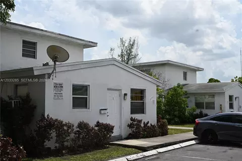 3744 W Hallandale Beach Blvd, Pembroke Park, FL 33023