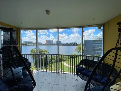 1660 NE 191st St #413-1, Miami, FL 33179